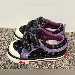 See Kai Run No Tie Velco Black and Purple Floral Shoes Size 5c